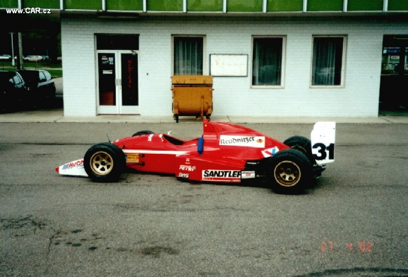 Henry Buttner Reynard Ford Brno 2002 @ fot Vlada R